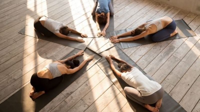 Lợi ích khi tập luyện Yoga Therapy